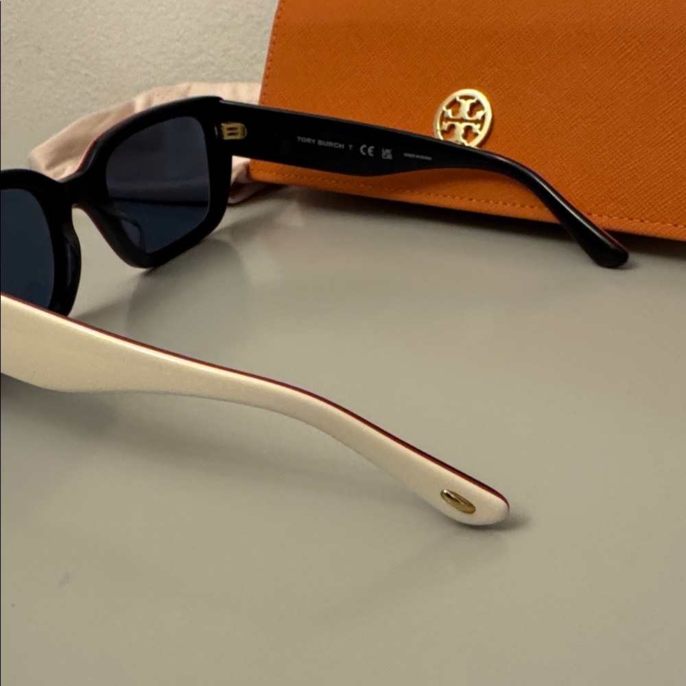 Tory Burch tinted sunglasses. - Picture 5 of 5